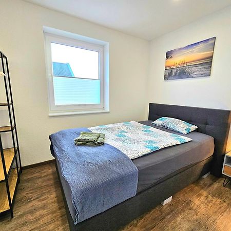 Exklusive Ferienwohnung In Lingen Holthausen 2Zim, 2Badez,Kueche,Balkon,Waschmaschine Eksteriør bilde