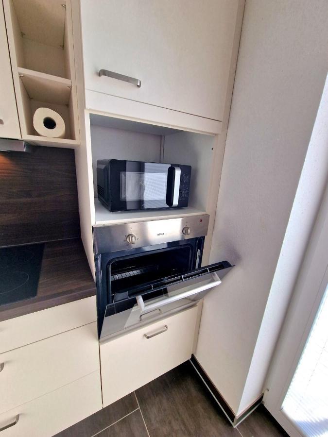 Exklusive Ferienwohnung In Lingen Holthausen 2Zim, 2Badez,Kueche,Balkon,Waschmaschine Eksteriør bilde