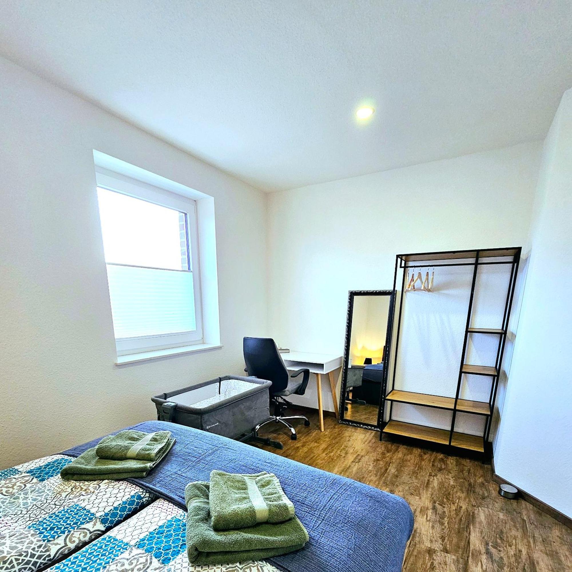 Exklusive Ferienwohnung In Lingen Holthausen 2Zim, 2Badez,Kueche,Balkon,Waschmaschine Eksteriør bilde